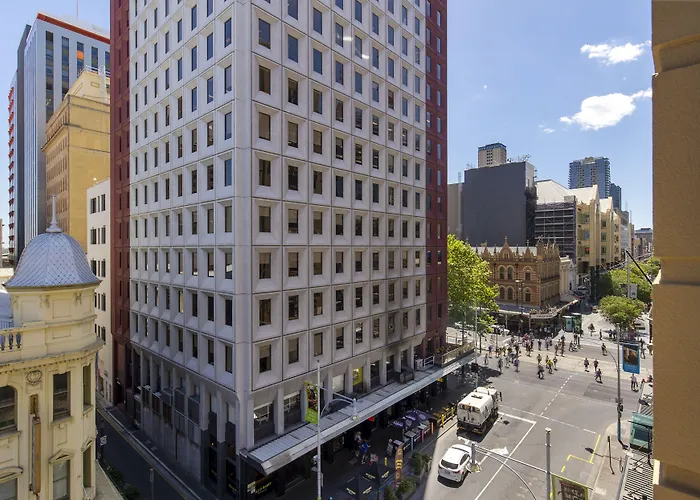 Adelaide Paringa Hotel